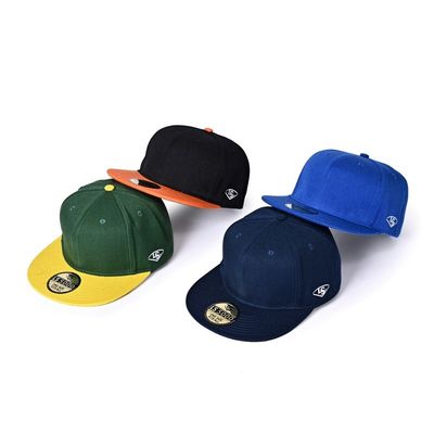 Chapeaux brodés faits sur commande de Gorras Snapback 100% 56cm acryliques 58cm