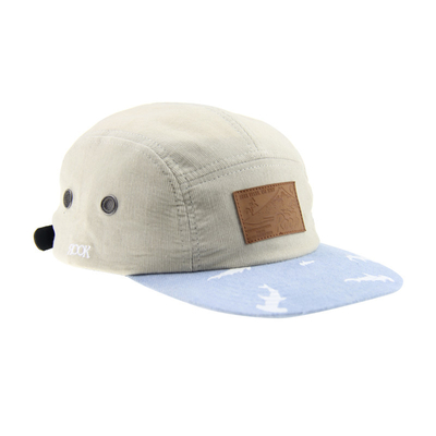 T-shirt en coton-tige en coton-tige avec haut plat et courroie en cuir