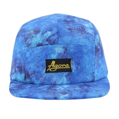 Caps de camp sur mesure à 5 panneaux avec impression de sublimation et logo tissé