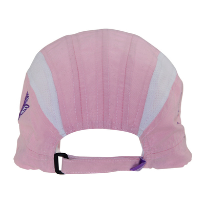 Beaux chapeaux de course rose pour femmes