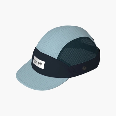 Des casquettes de camping à 5 panneaux avec couronne d'impression par sublimation et bande de cuir