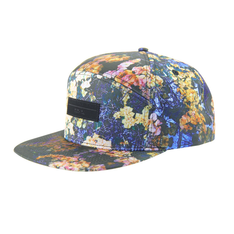 100% polyester 7 Panneau Snapback Chapeau de camping personnalisé avec logo en cuir sur le devant